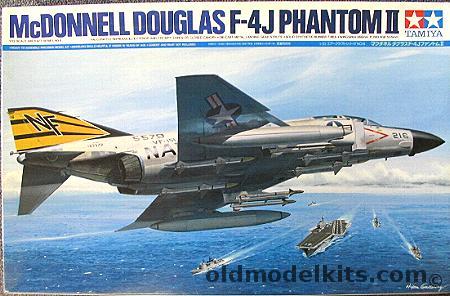 Tamiya 1/32 F-4J Phantom, 60306  plastic model kit